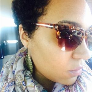 Meet your Posher, Briana